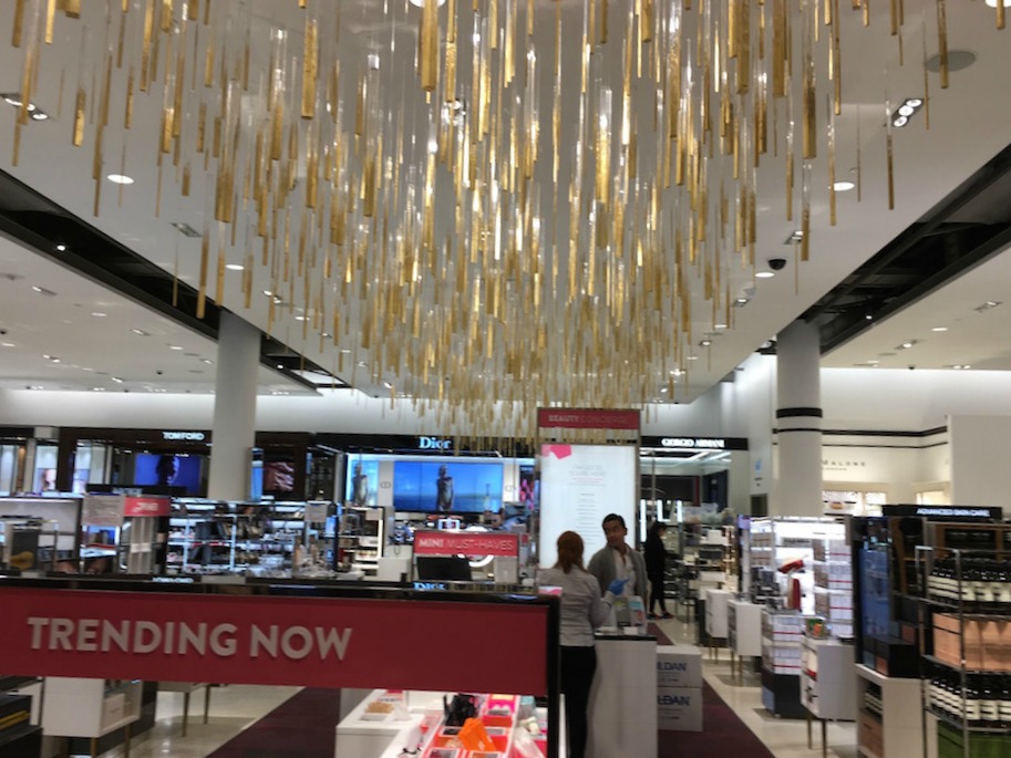 (Beauty hall) 