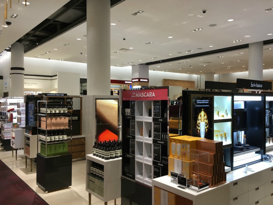 (Beauty hall) 