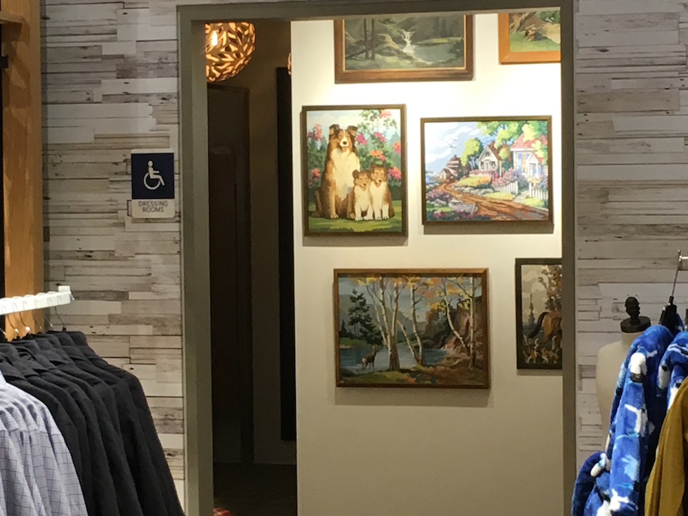 (Fun artwork leading into the kid's dressing rooms) 