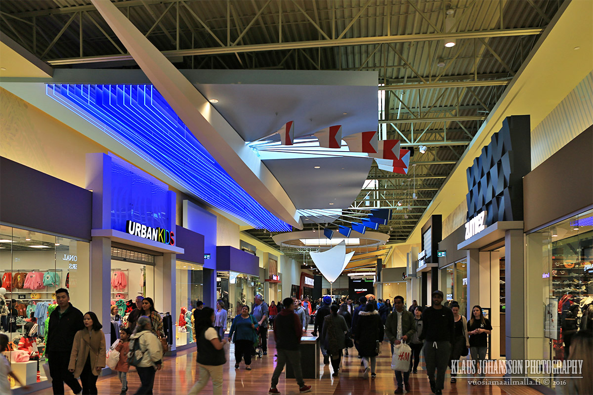 tsawwassen mills nike sale