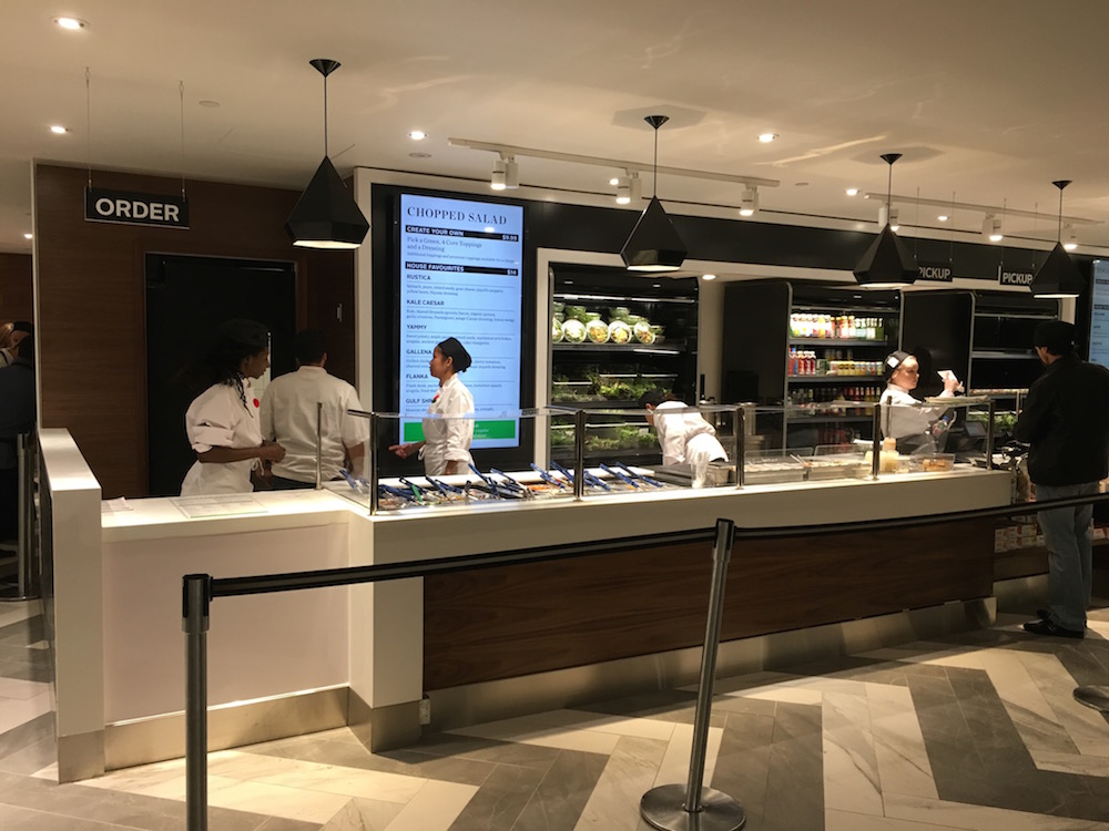 (Chopped bar, facing onto the busy PATH) 
