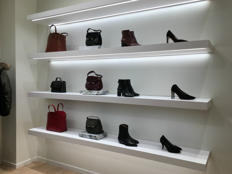 (Women's bags/shoes) 