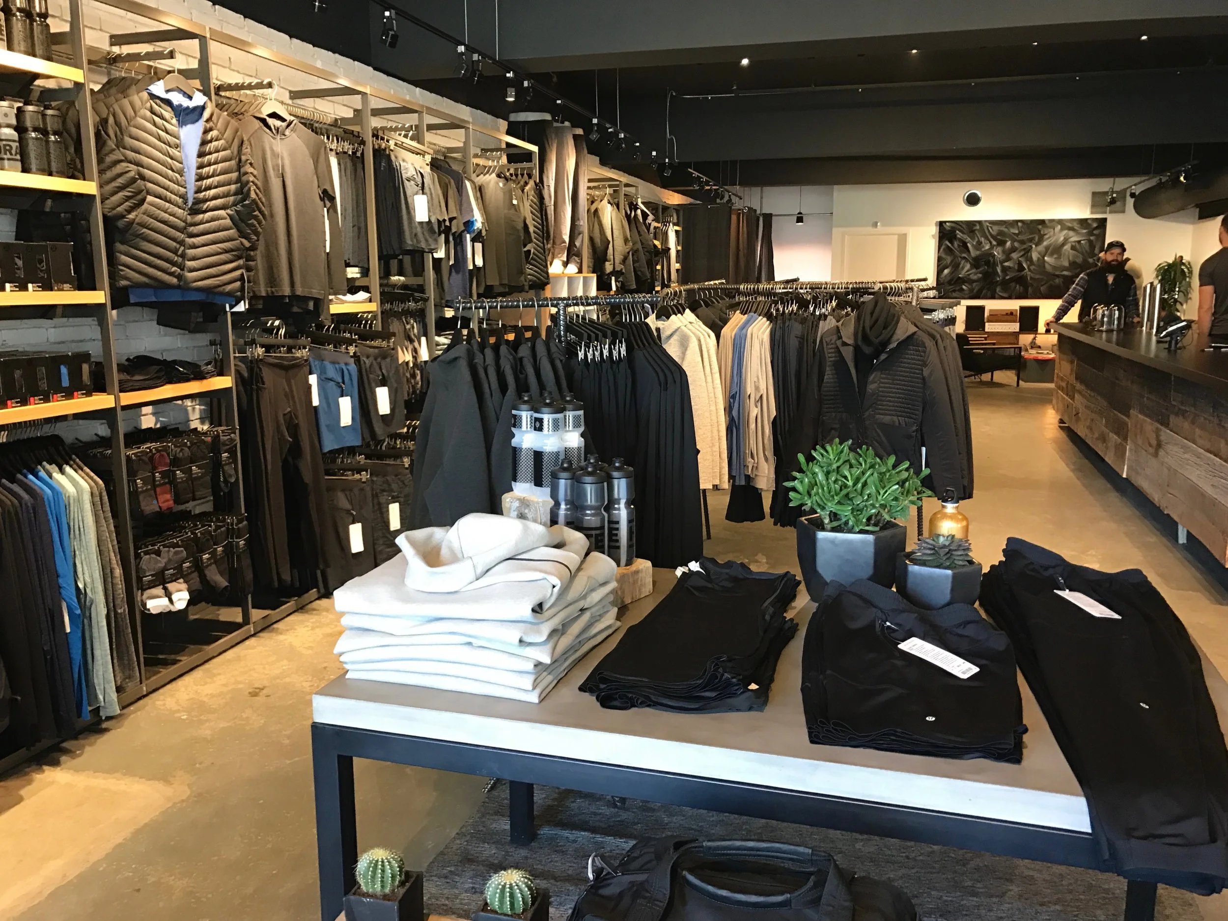 lululemon canada store