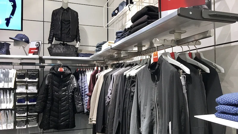 (CF Carrefour laval store.&nbsp;Photo: Maxime Frechette)&nbsp;