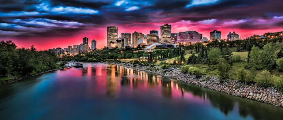 (edmonton skyline. photo:&nbsp; In My Back Pocket – Photography )