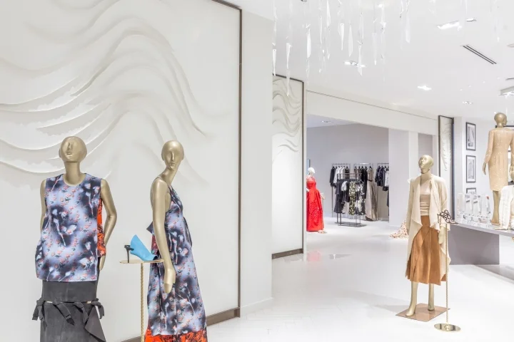 (women's designer on 3, facing towards the Oscar de la renta/carolina Herrera department Photo: Bill Waldorf)&nbsp;
