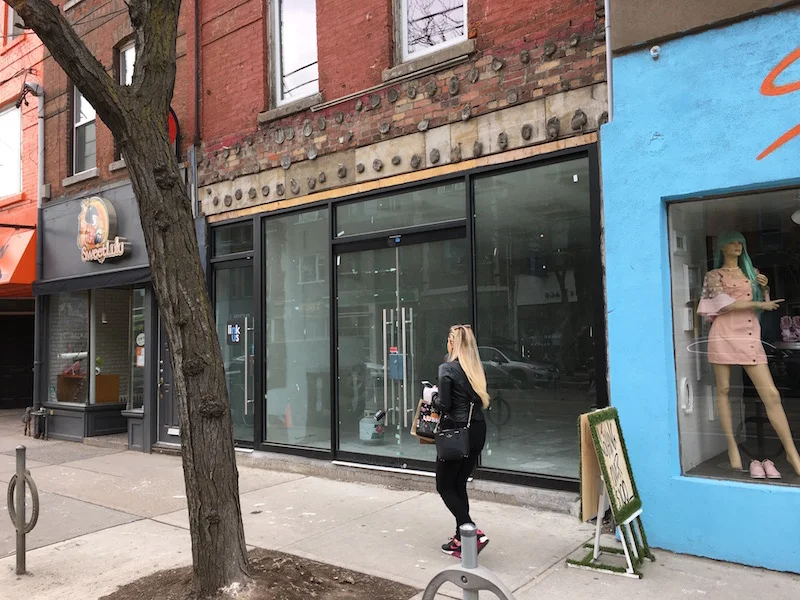 (694 queen st. w. on april 3, 2017)&nbsp;