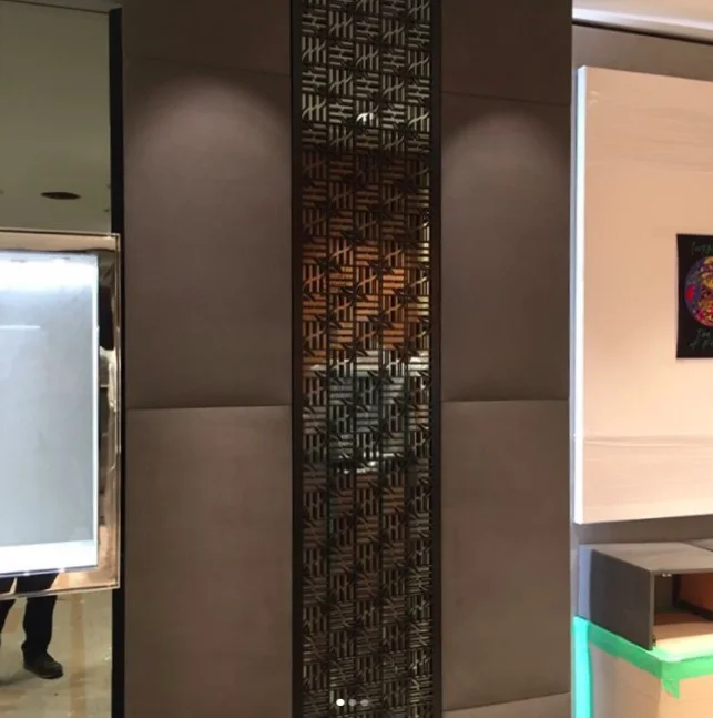 (Sneak peak of Hublot interior)&nbsp;