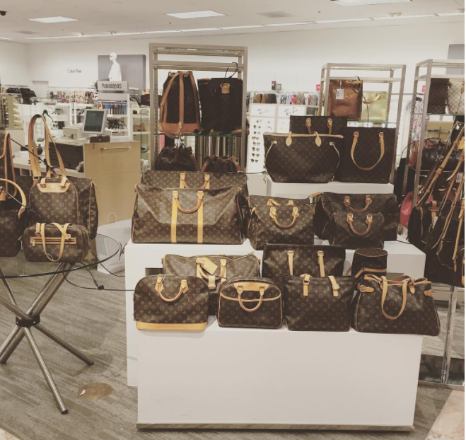 (lord &amp; taylor, boston)&nbsp;