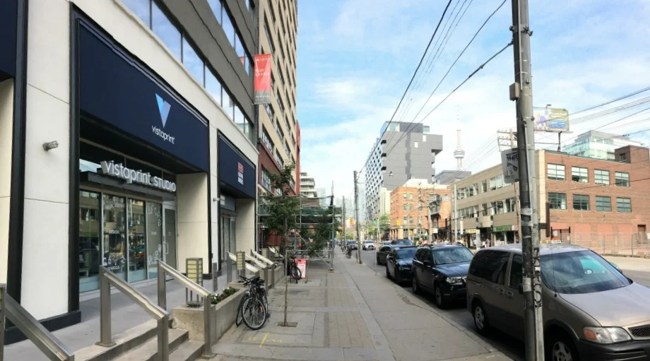 (looking eastward towards the cn tower) 