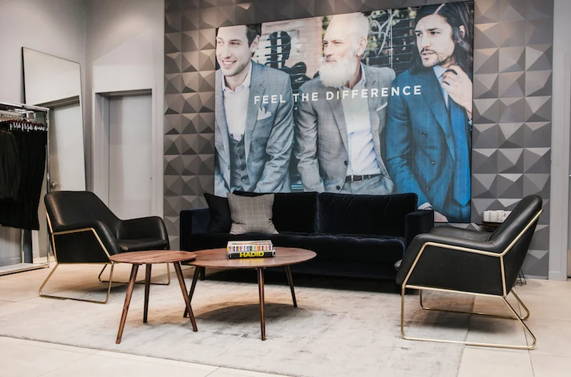 (Calgary CF Chinook centre showroom) 