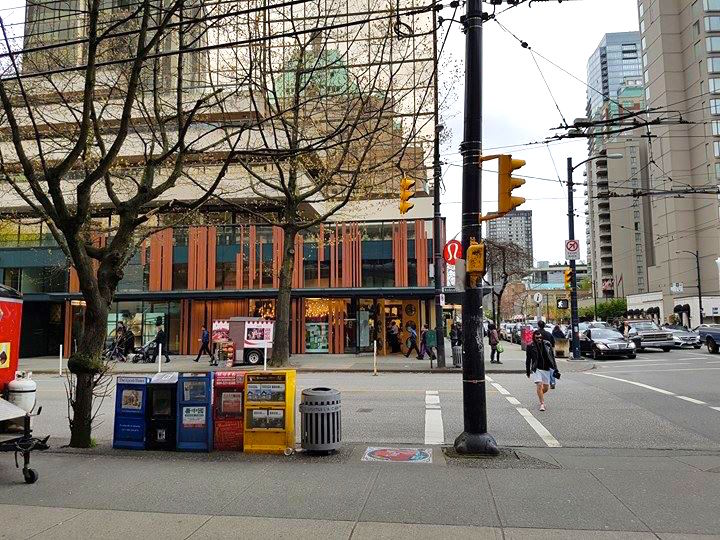 (Lululemon flagship at the southeast corner of Robson Street and Burrard Street. Photo: Ritchie Po) 