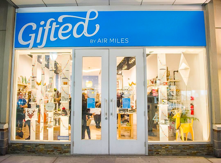 ('gifted' by air miles pop-up at cf Shops at don mills. Photo: Cadillac Fairview) 