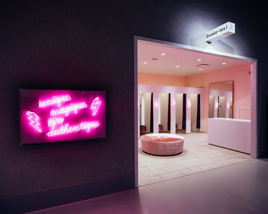 (Dressing rooms) 