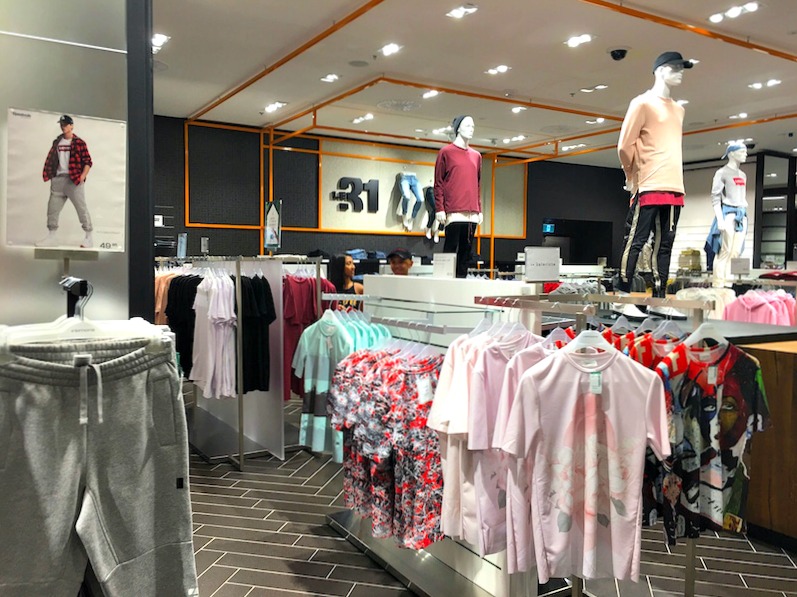 (Photo:  University of Alberta School of retailing )&nbsp;