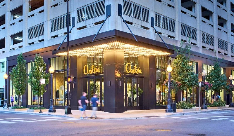(new chicago gold coast flagship. Photo: Aritzia) 