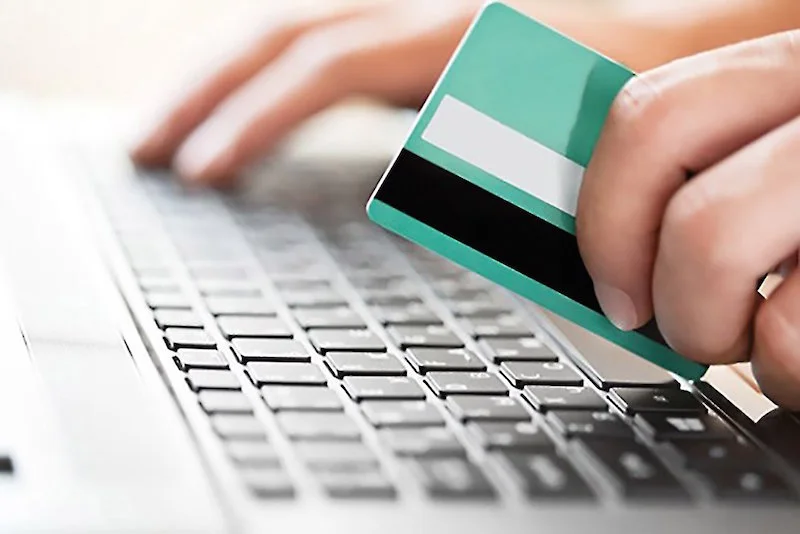 1413921582-strategies-drive-shoppers-online-store.jpg