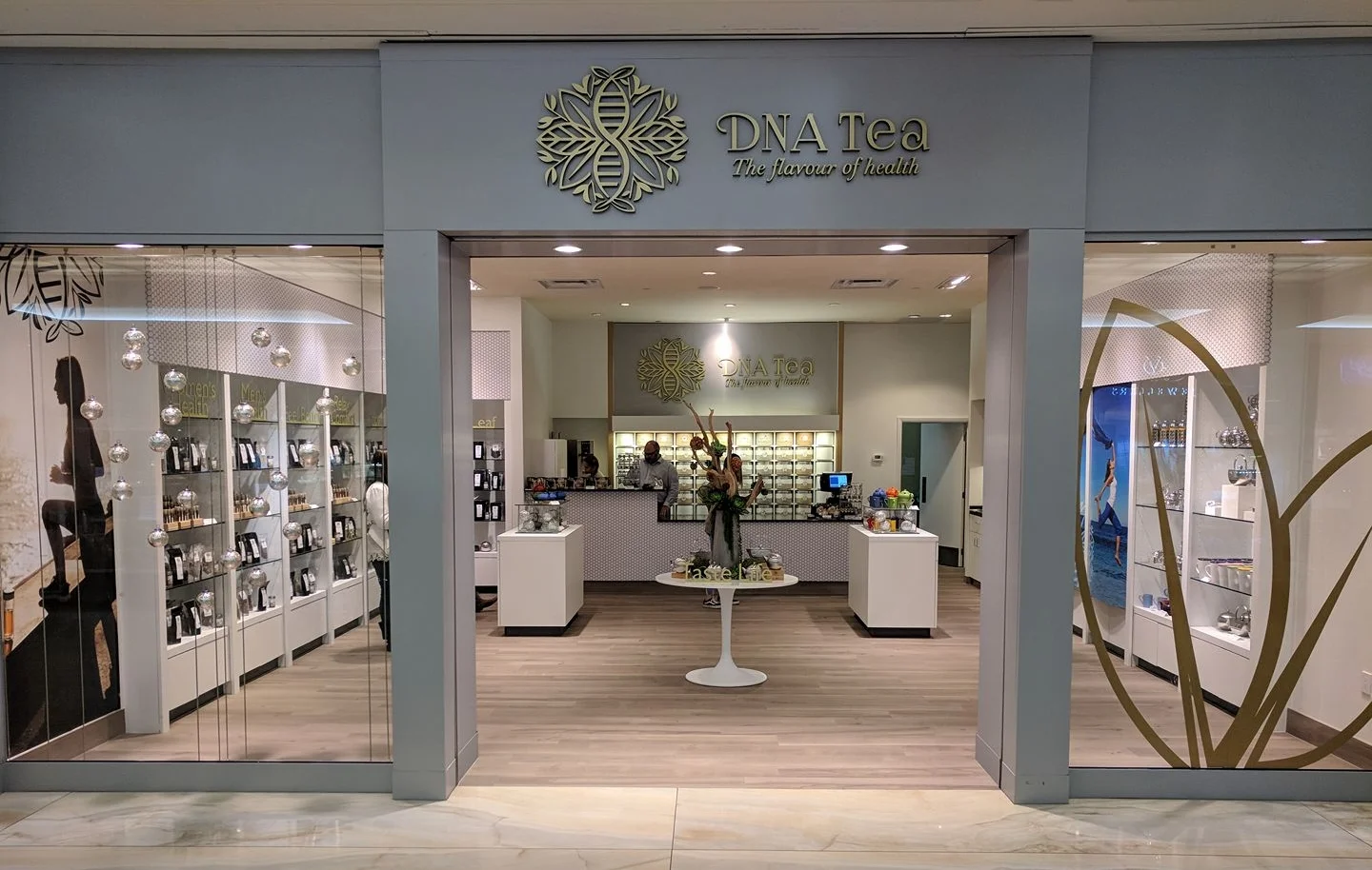 DNA Tea at West Edmonton Mall. Photo: IQ Interactive Inc.