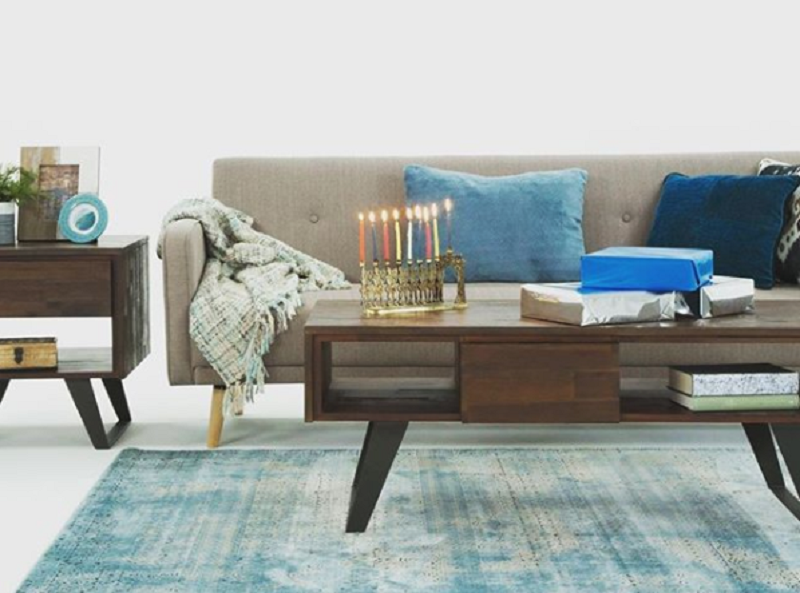Simpli Home fashion. Photo: Simpli Home Instagram