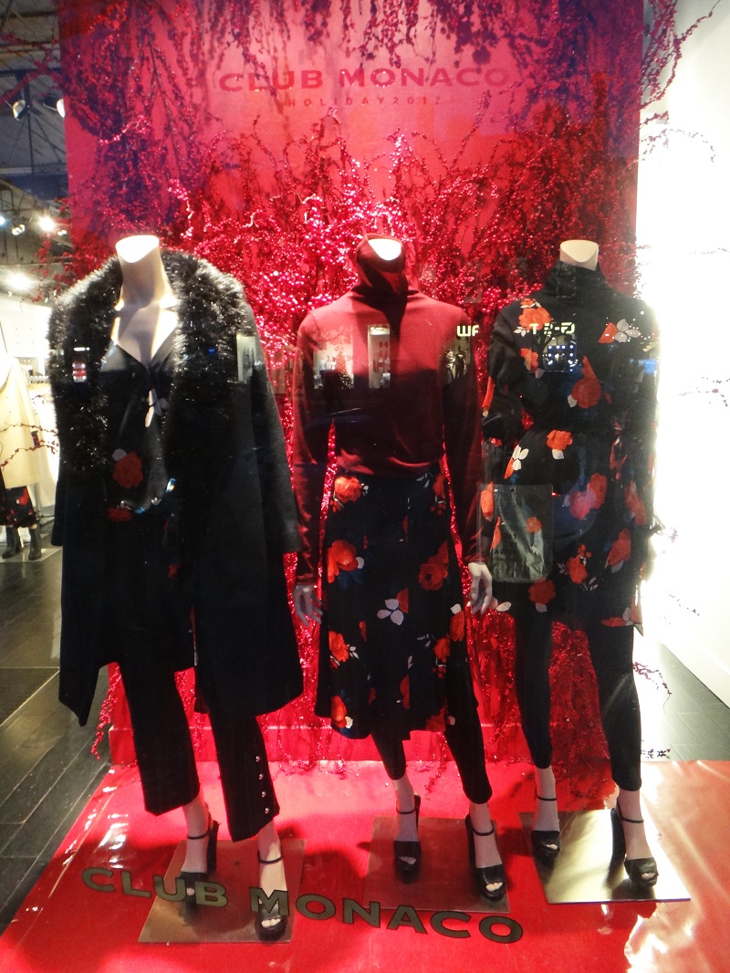 (Club Monaco Holiday Display. Photo: Visual Thinking)