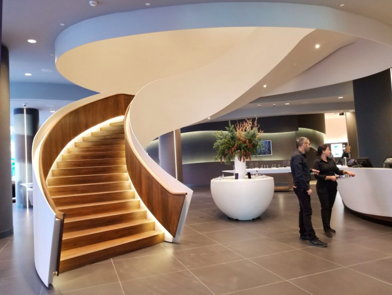 (Sweeping stairway anchors the store. Photo: Samsung)&nbsp;