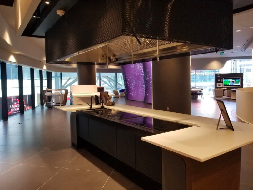 (Demonstration Kitchen on the store's second floor. Photo: Samsung)&nbsp;