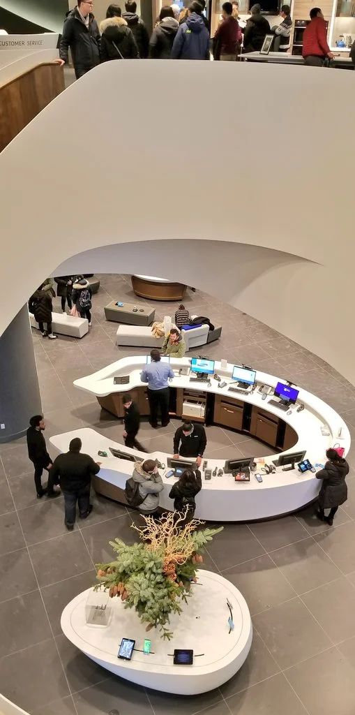 (Looking downstairs towards the customer service desk from the second level stairwell. Photo: Samsung)&nbsp;