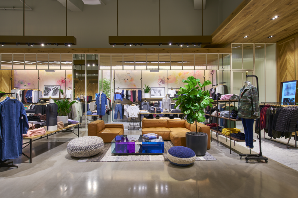 (Chicago Rush Street Flagship. Photo: Aritzia) 