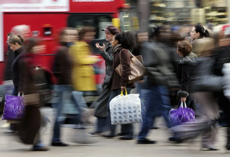 High street shoppers blur.jpg