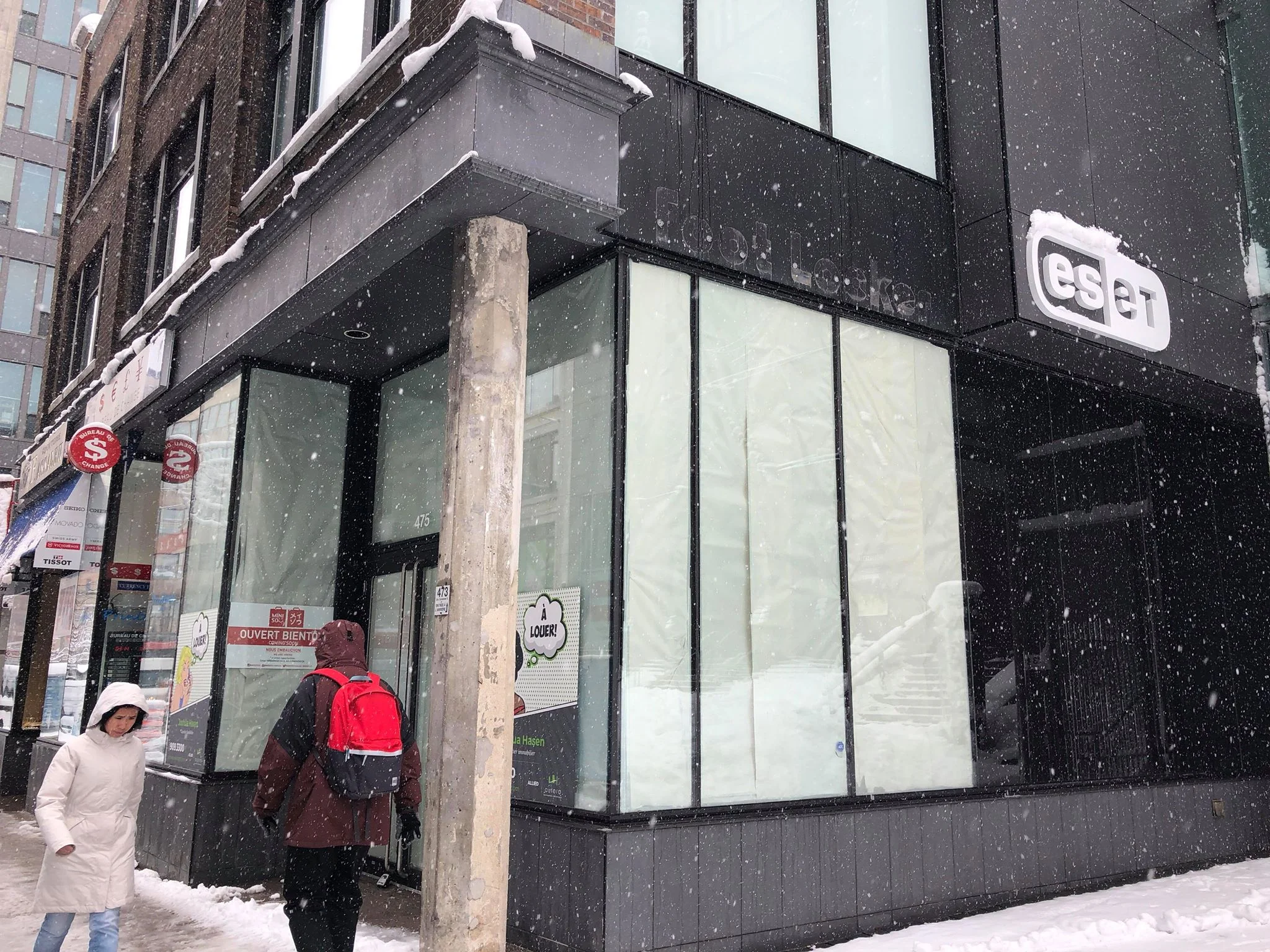 Miniso's future Montreal store on Ste-Catherine St. W., Photo: Maxime Frechette