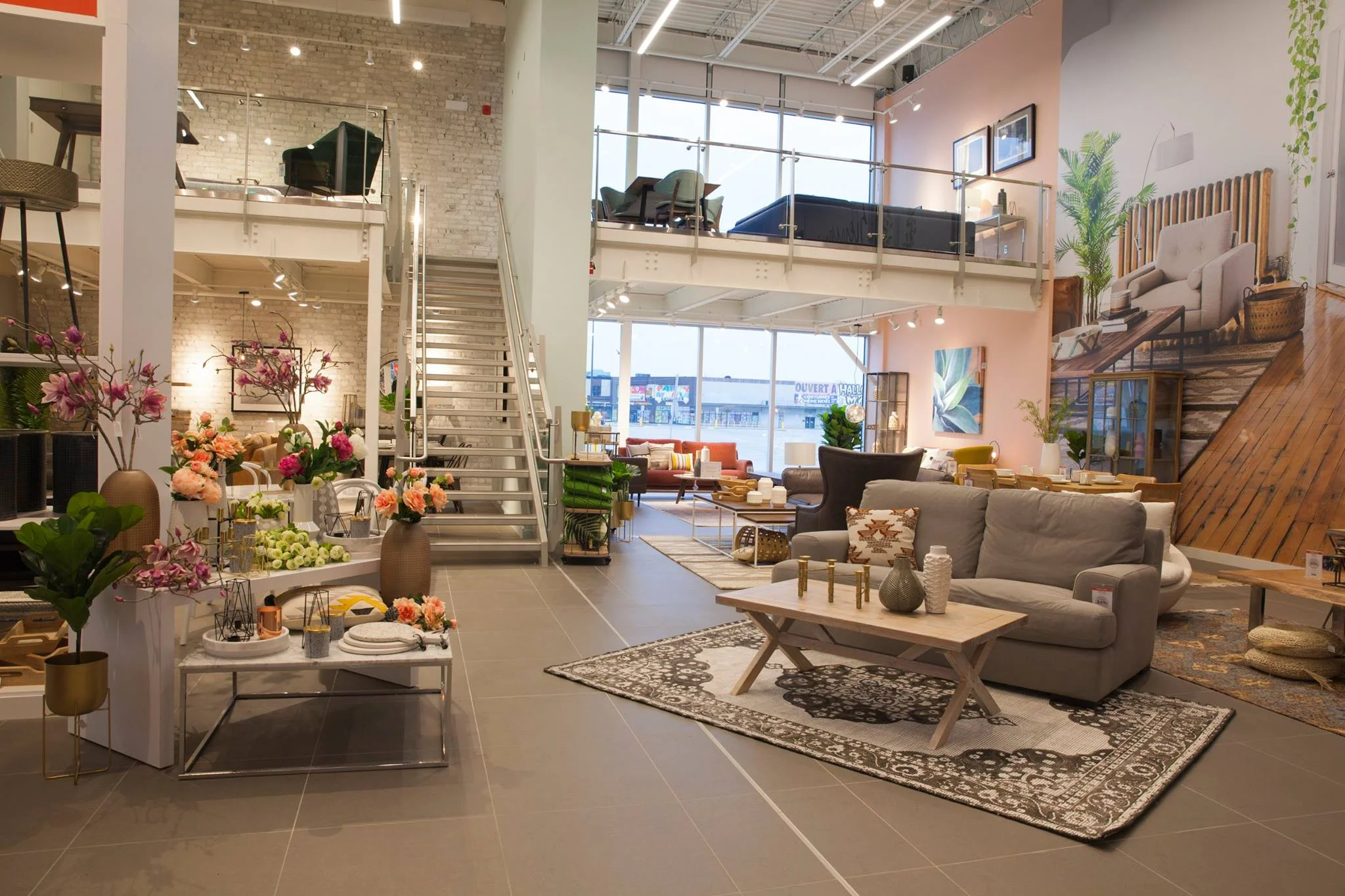 Structube Launches National Megastore Expansion