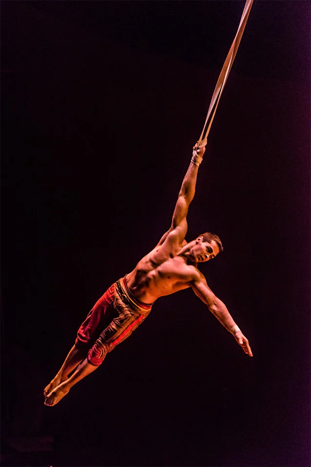 Kurios 28. Photo:   Cirque du Soleil/  Martin Girard shootstudio.ca