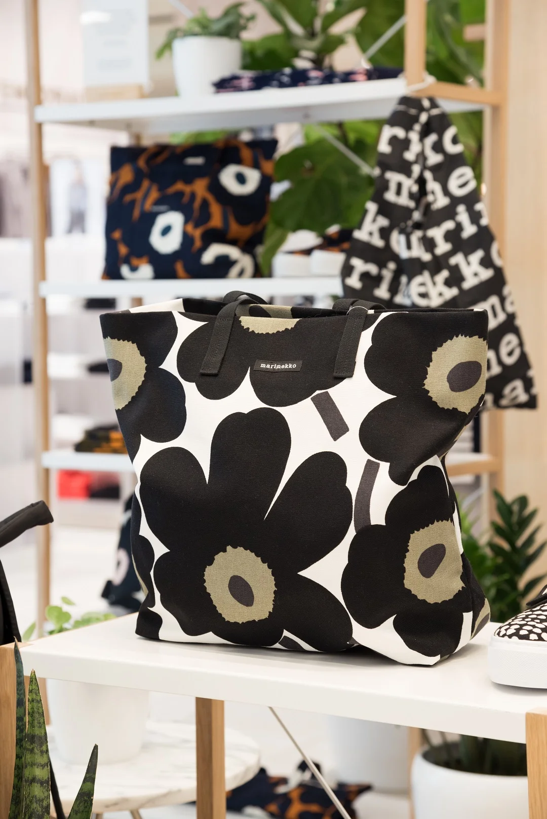 GFrank_SimonsMarimekko-9.jpg
