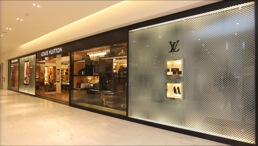Holt Renfrew (Calgary) Location