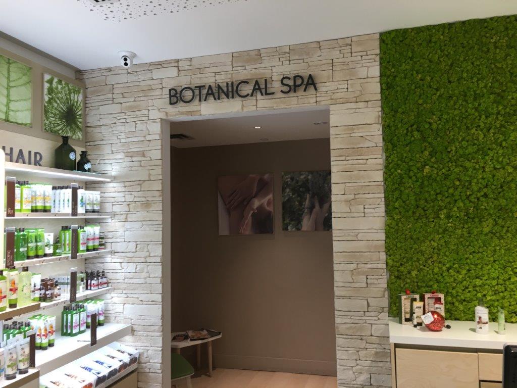 CF Toronto Eaton Centre Location. Photo: Craig Patterson