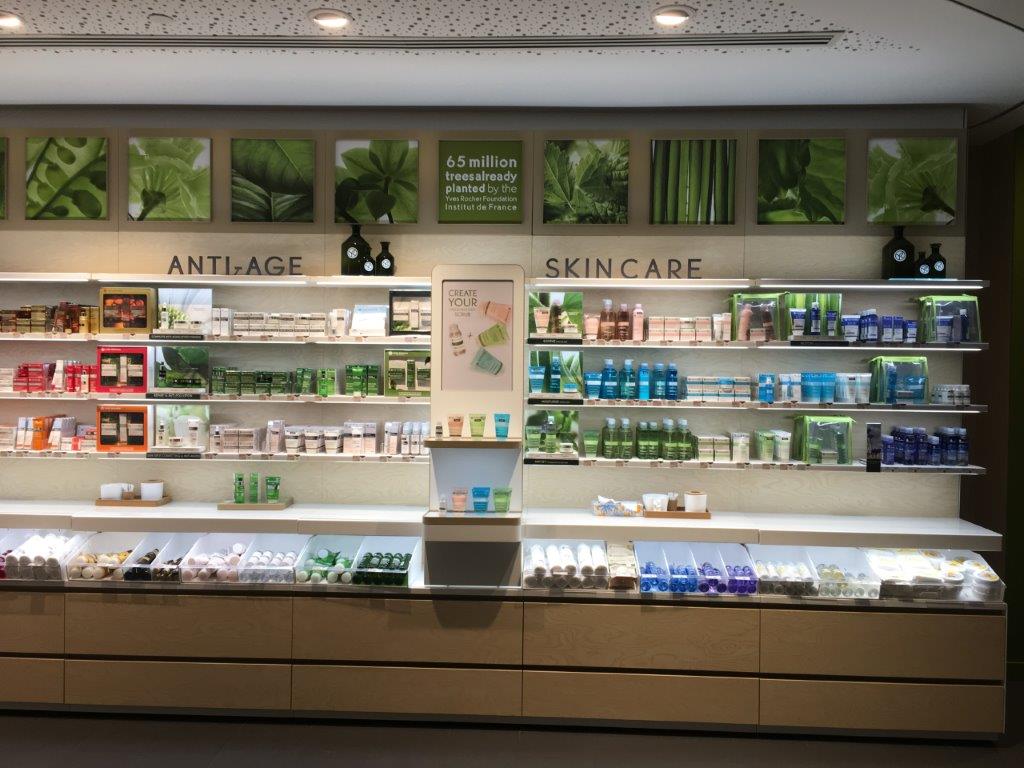 CF Toronto Eaton Centre Location. Photo: Craig Patterson