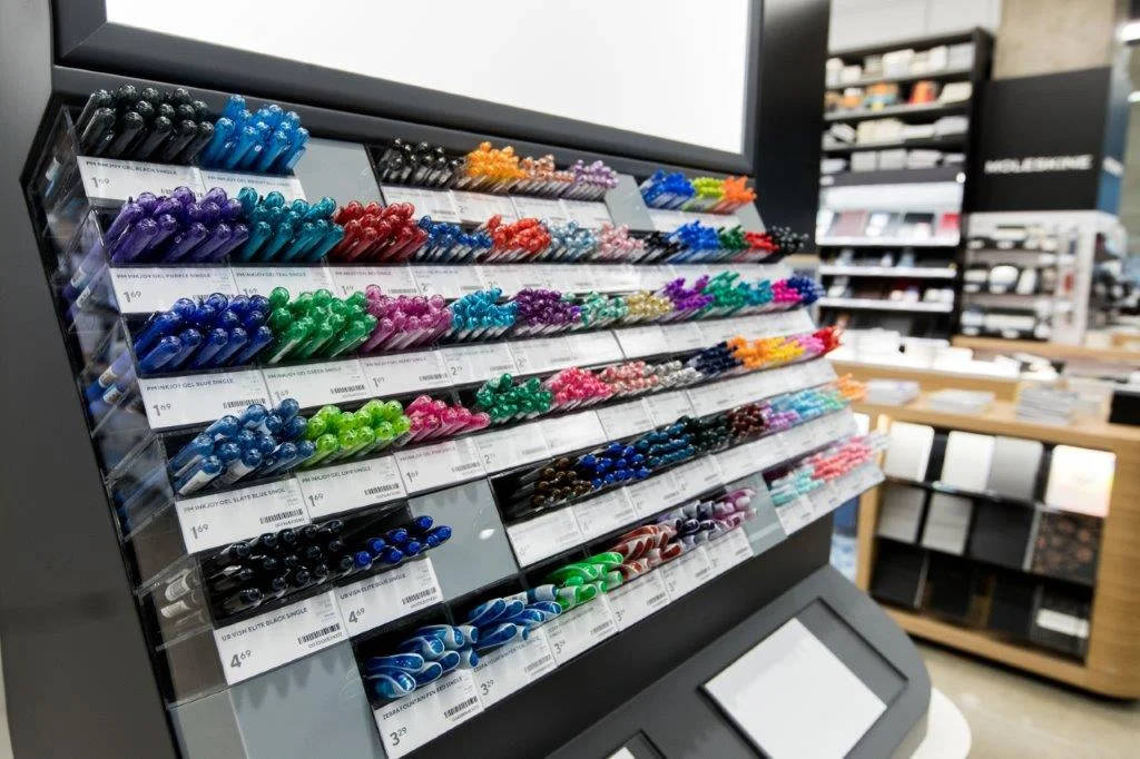 Pen bar. Photo: Sarjoun Faour