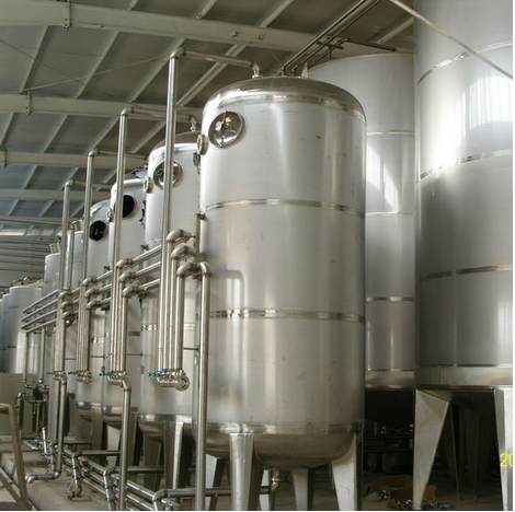 OLIVE OIL Tanks. Photo: Jiangsu Prettech Machinery