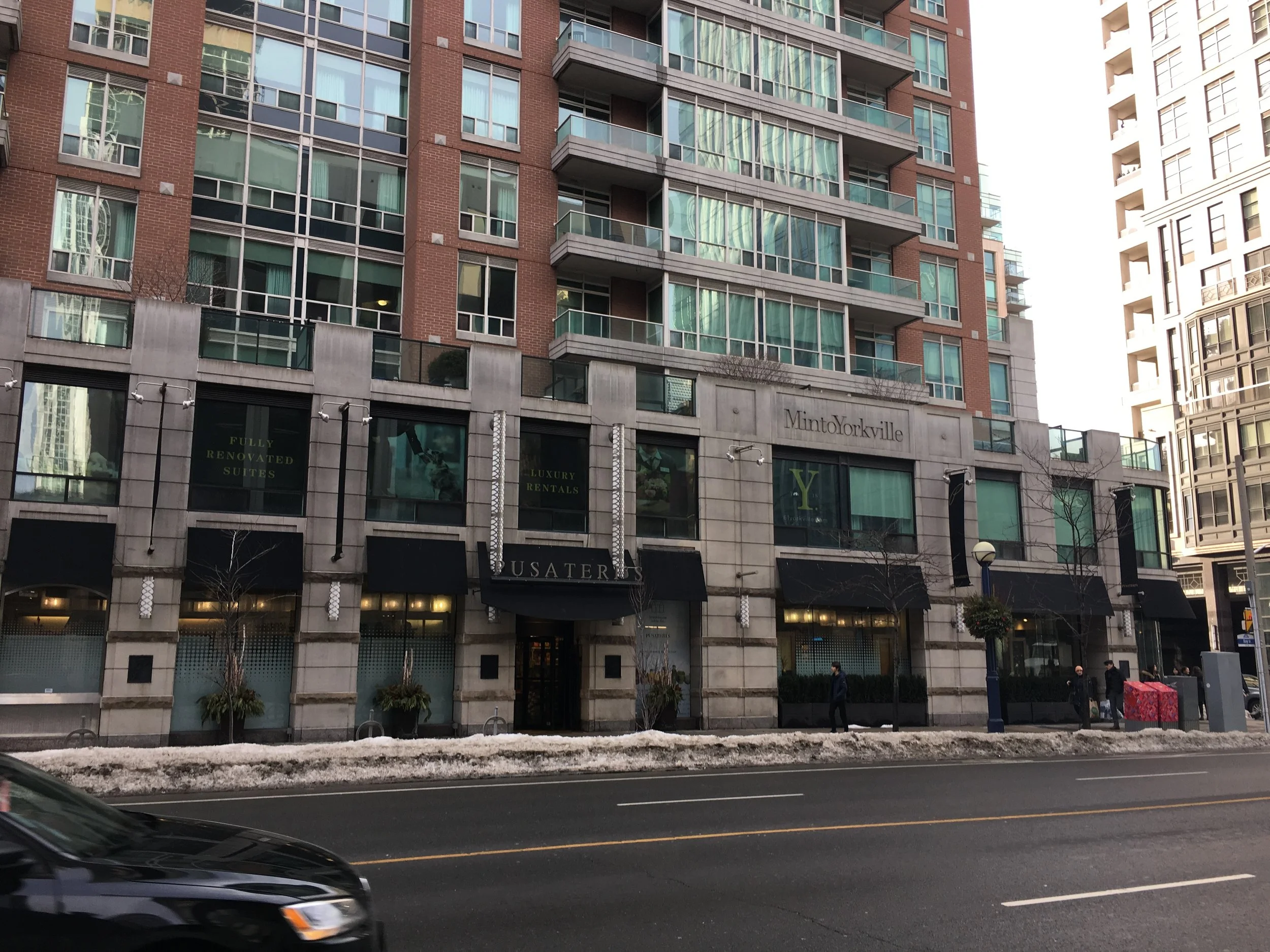Pusateri’s Fine Foods at the southwest corner of Bay Street and Yorkville Avenue. PHOTO: CRAIG PATTERSON