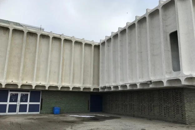 PHOTO: CF FAIRVIEW PARK’S SEARS UNIT VIA CADILLAC FAIRVIEW