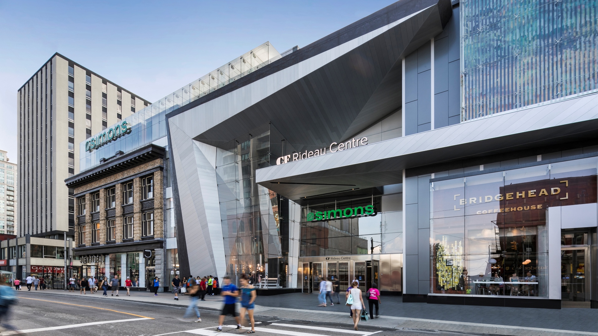 photo: cadillac fairview