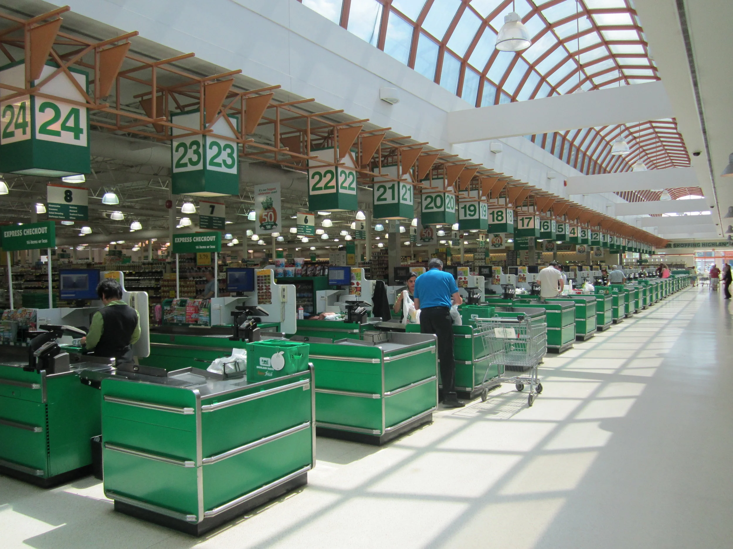 Checkouts at a Highland Farms store in Ontario. Photo: Pan-Oston