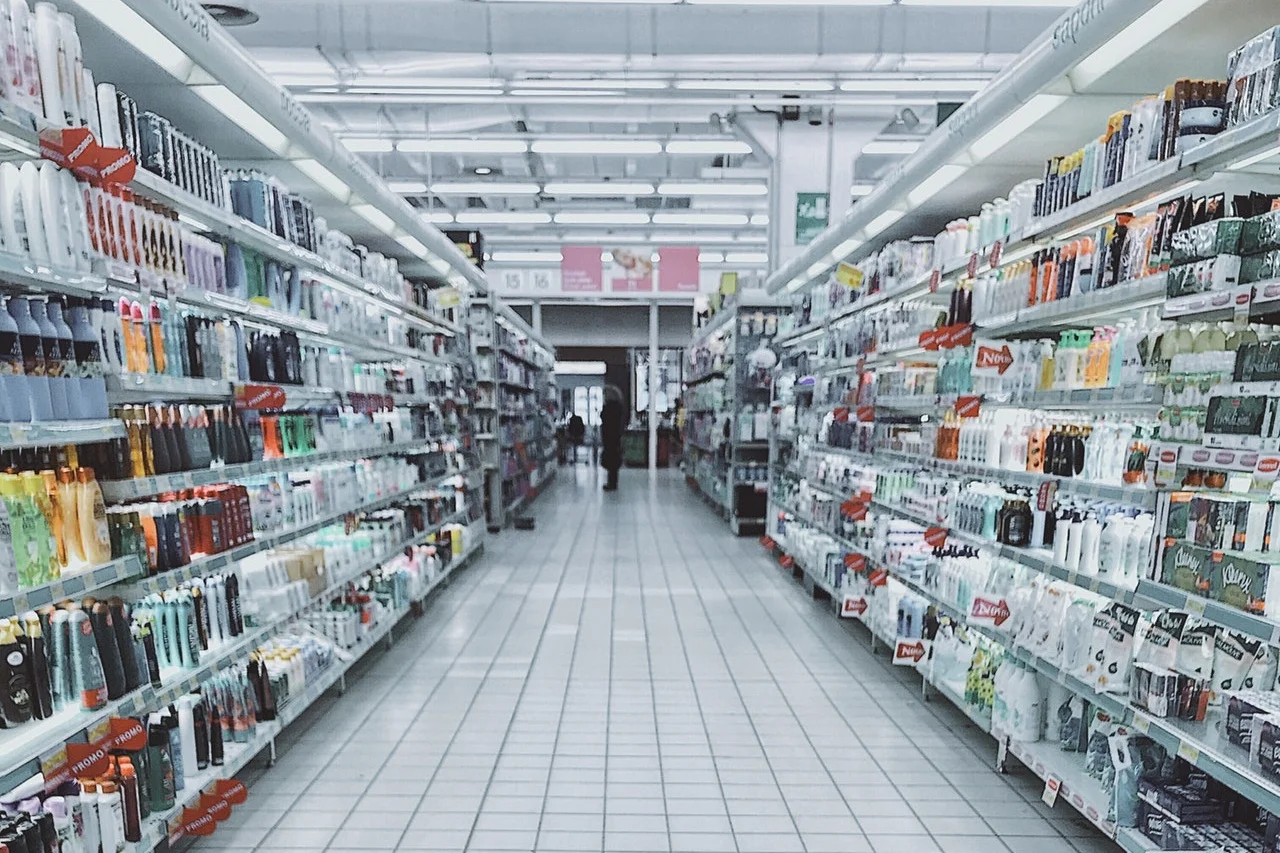 aisle-cart-commerce-1005638.jpg
