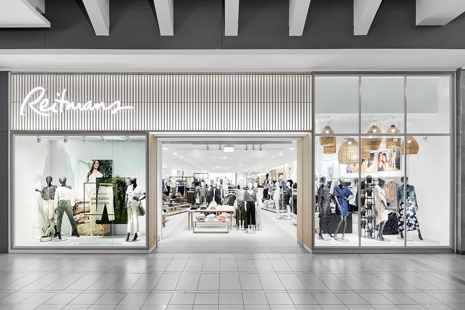REITMANS’ NEW CF CARREFOUR LAVAL BOUTIQUE PHOTO: REITMANS
