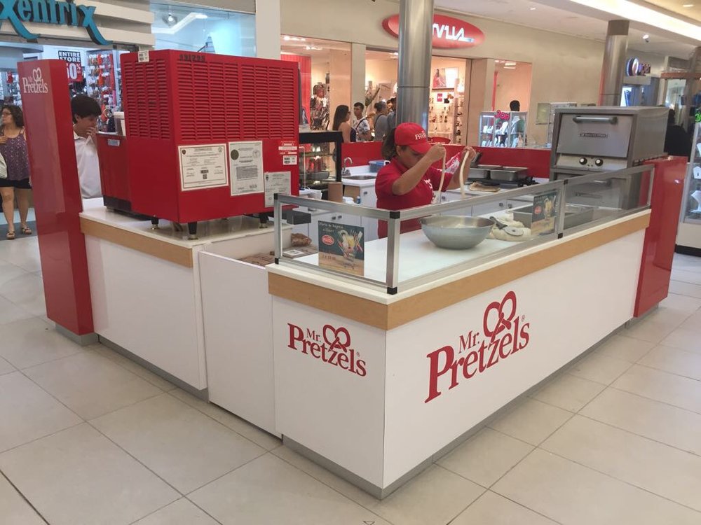 Mr. Pretzels has been using kiosks to rapidly expand its locations into various Canadian shopping centres. Photo: Mr. Pretzels
