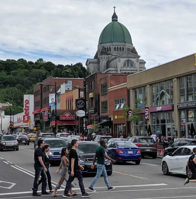 Côte-des-Neiges in Montreal. Photo: @lvbs via Instagram