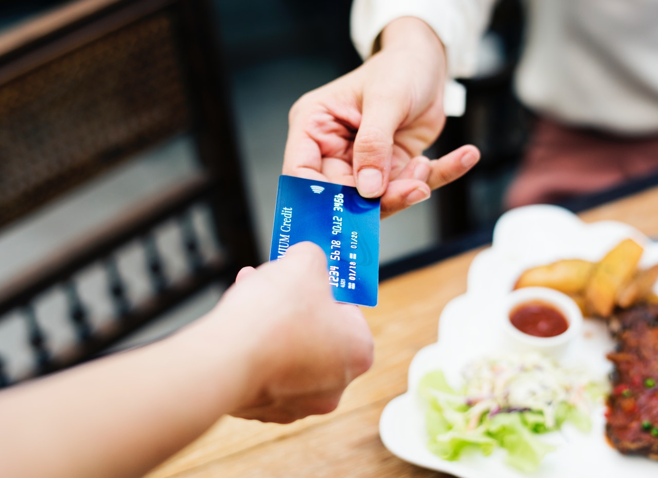banking-card-credit-card-1332191.jpg