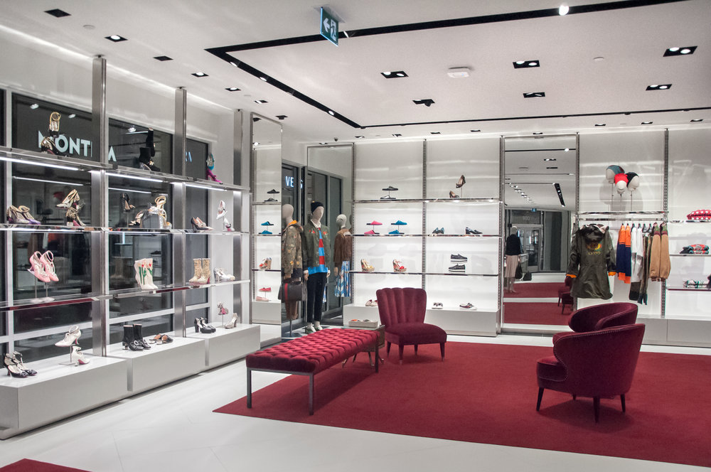 Gucci Outlet store at Toronto Premium Outlets , built by retail construction specialist Amachris. Photo: Amachris Corporaton