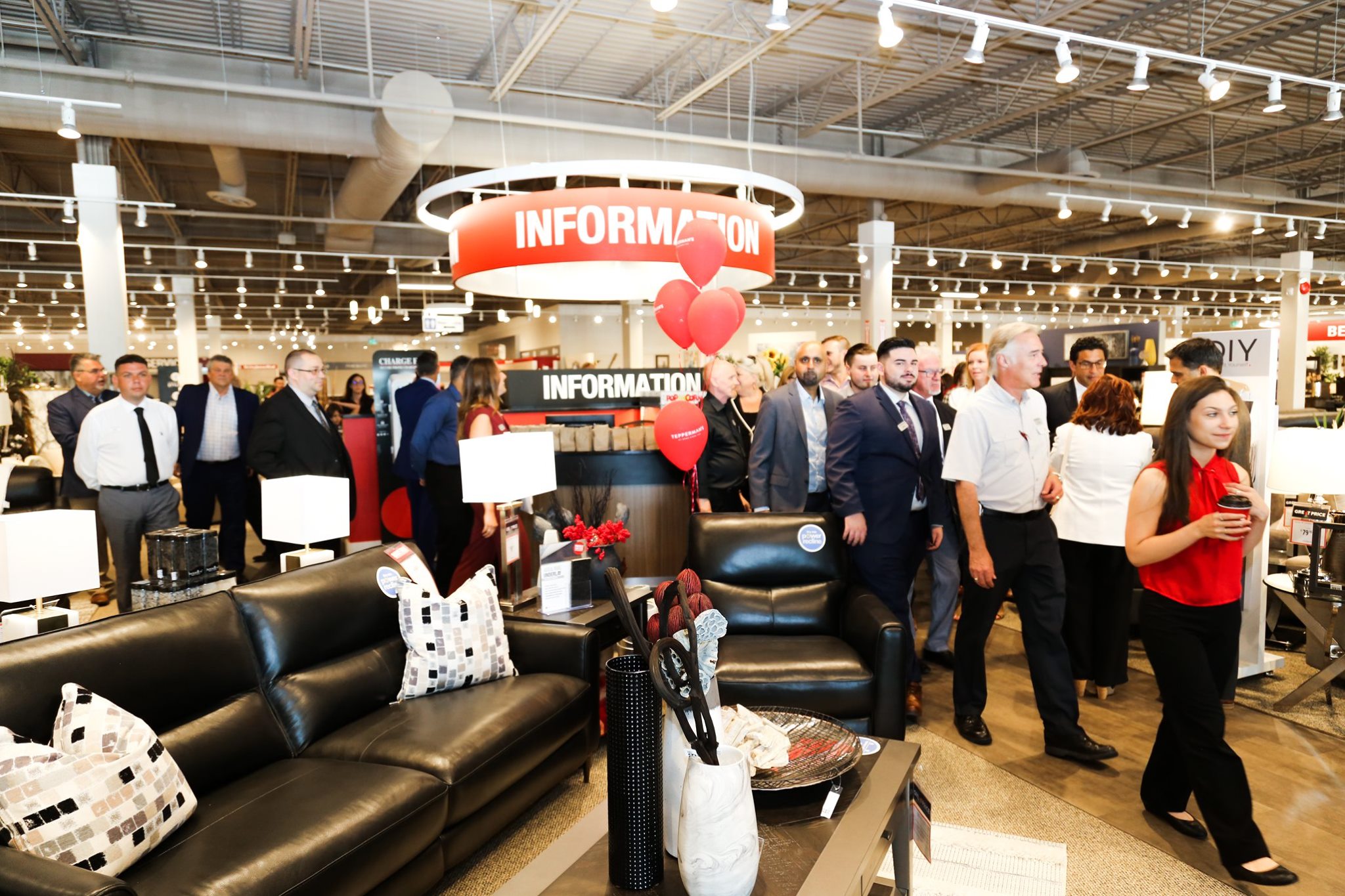 Tepperman S Furniture Chain Takes Over Vacant Sears Retail Space