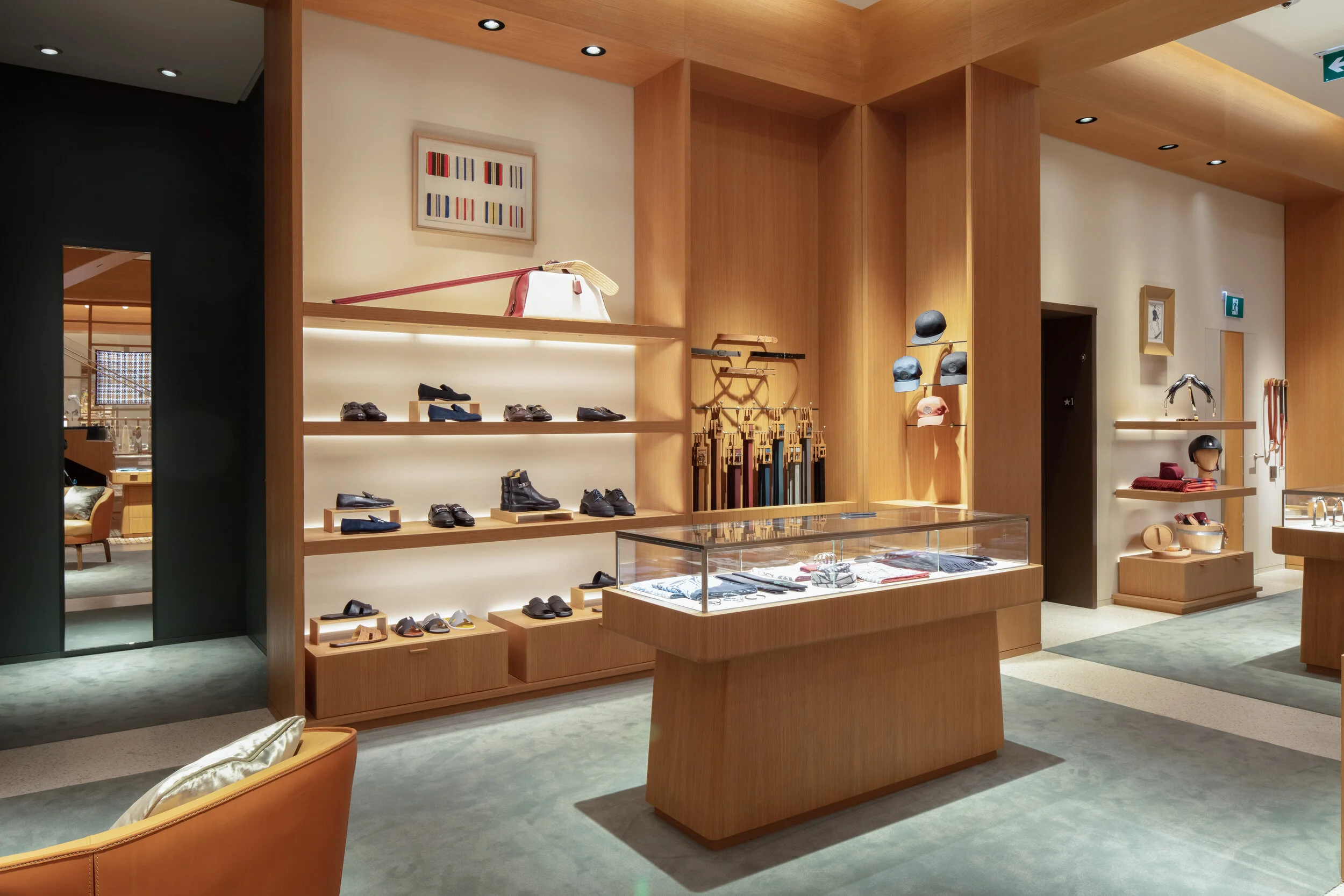 HERMÈS’ NEW VANCOUVER FLAGSHIP PHOTO: TREVOR BRADY